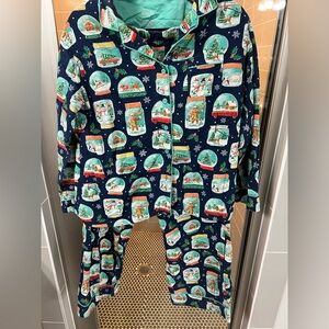 snow globes, vintage Christmas
very desirable because the print is collectible